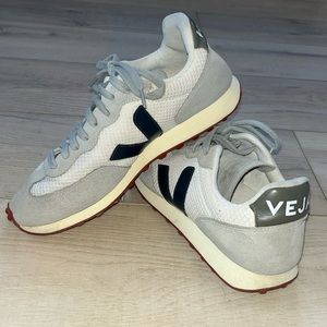 Veja Rio Branco Sneakers